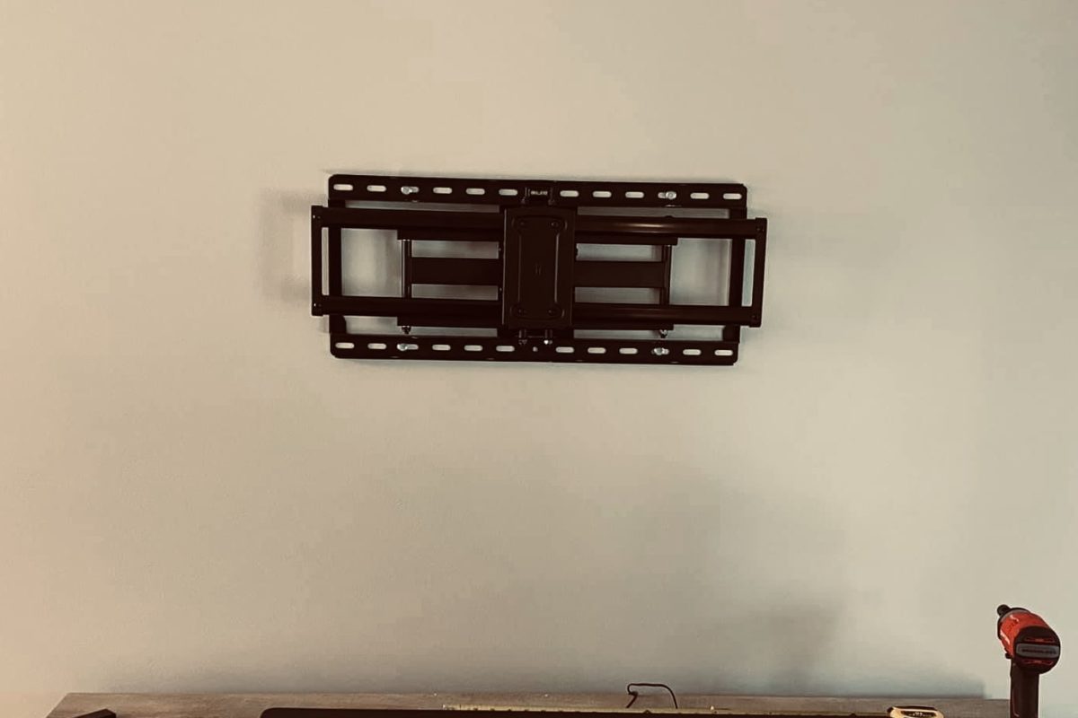 wall mounting service